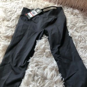 NWT UNDER ARMOUR  seamless crop leggings. Sz: xs